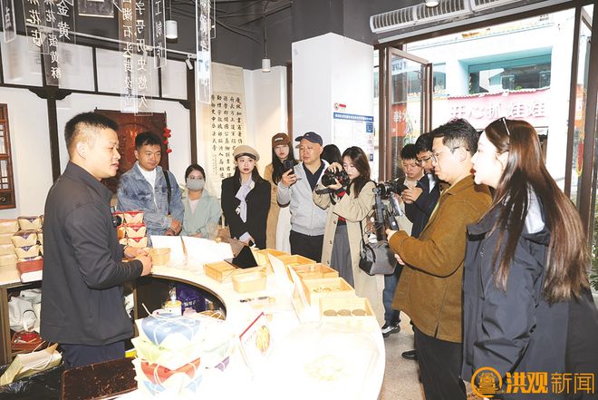 V”沉浸式探访南昌商贸发展CQ9电子游戏平台网络“大(图4) V”沉浸式探访南昌商贸发展CQ9电子游戏平台网络“大(图4)